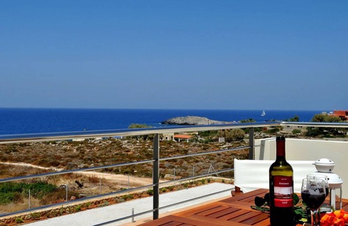 Stavros House | 90 m² House ∙ 3 bedrooms ∙ 6 guests