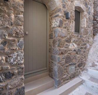 Nisyros Villa | 93 m² Villa ∙ 2 bedrooms ∙ 4 guests