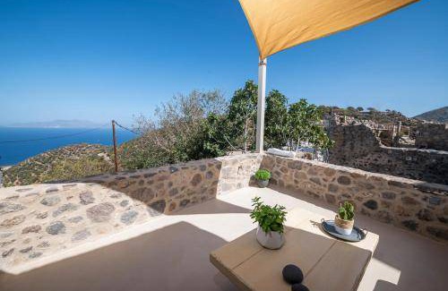 Nisyros Villa | 93 m² Villa ∙ 2 bedrooms ∙ 4 guests