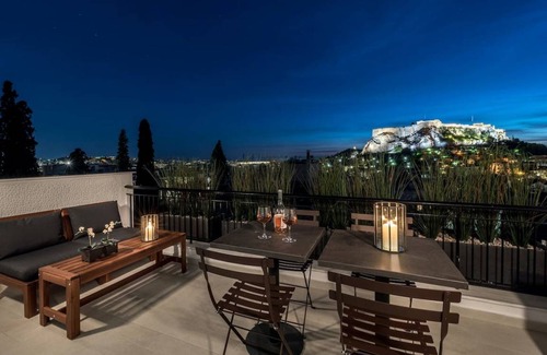 Plaka Apartment | 95 m² Apartment ∙ 2 bedrooms ∙ 5 guests