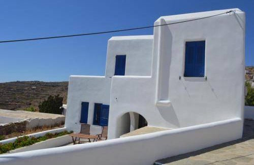 Sikinos House | 95 m² House ∙ 2 bedrooms ∙ 10 guests
