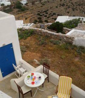 Sikinos House | 95 m² House ∙ 2 bedrooms ∙ 10 guests