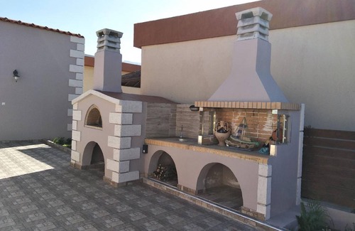 Gortyna House | 95 m² House ∙ 2 bedrooms ∙ 5 guests
