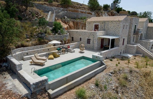 Limeni House | 95 m² House ∙ 3 bedrooms ∙ 8 guests