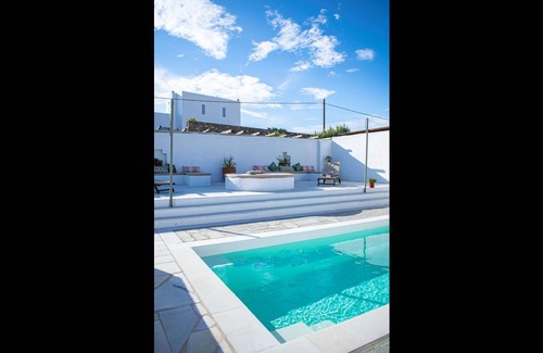 Nea Cryssi Akti Villa | 97 m² Villa ∙ 4 bedrooms ∙ 6 guests