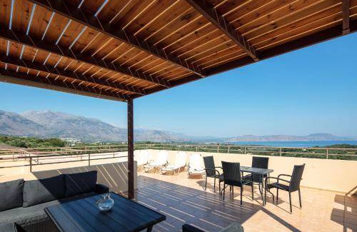 Karoti House | 99 m² House ∙ 3 bedrooms ∙ 6 guests