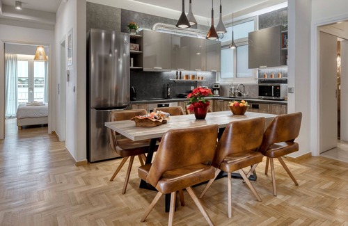 Plaka Apartment | A MINIMAL HAVEN BETWEEN THE ACROPOLIS AND SYNTAGMA