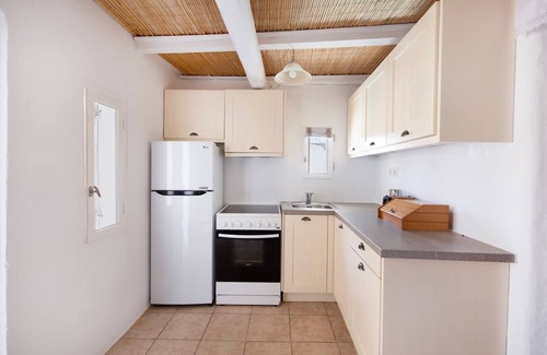Nea Cryssi Akti Hotel | Acres Sunset Residence