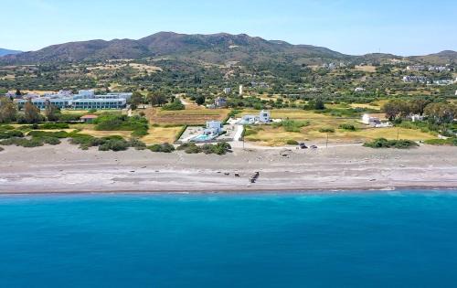 Gennadi Villa | Aegean Horizon Beachfront Villas