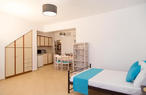 Akrotiri Apartment | Aelia Suites