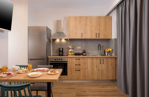 Makrys Tichos House | Aequor Luxury Rooms