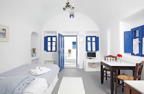 Imerovigli Hotel | Aghios Artemios Traditional Houses