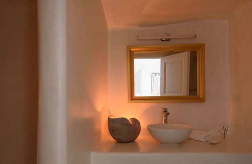 Imerovigli Hotel | Aghios Artemios Traditional Houses