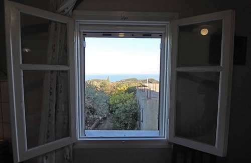 Karousades Apartment | Alex Montos apartment Karousades Corfu