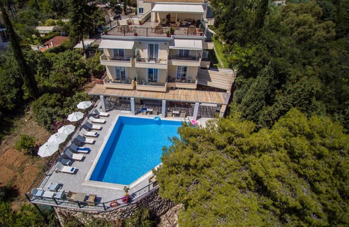 Nikiana Apartment | Aliki Hotel