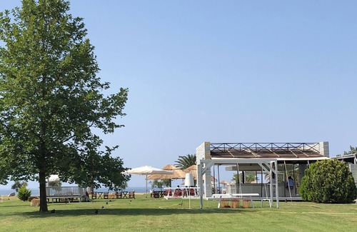 Nea Propontida House | AM House by the Sea, 150 m.from sandy beach