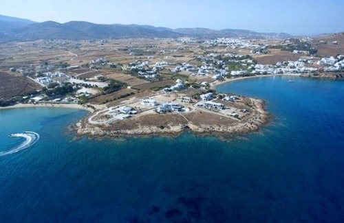 Piso Livadi Apartment | Amazing Hera home with partial sea view, 50m from Logaras sandy beach