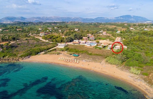 Kounopetra Villa | Antigoni Beach House: Large Private Pool, Walk to Beach, Sea Views, A/C, WiFi