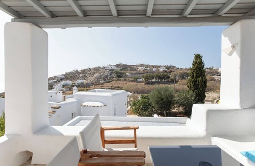 Psarou Apartment | Apostolis Windmill