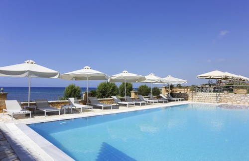 Marathopoli Apartment | Artina Hotel