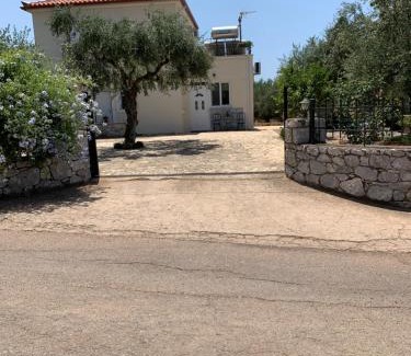 Lefktron House | Asimenia Studio