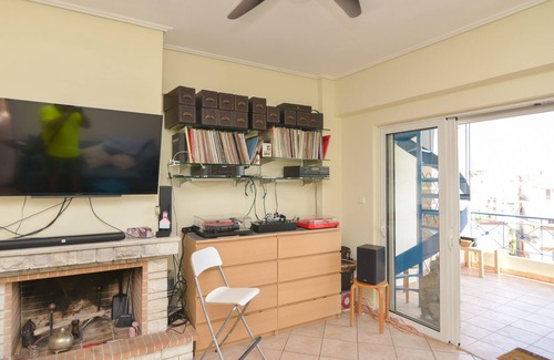 Palaio Faliro Apartment | Athens top floor view 2 bdr next to Marina Flisvos