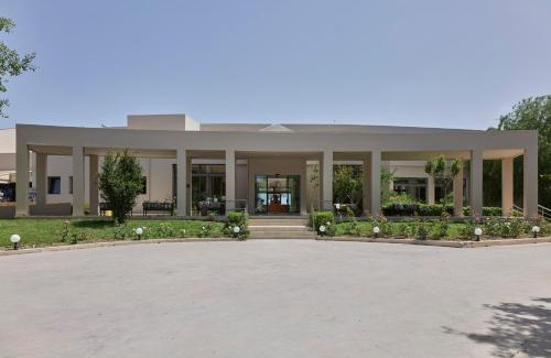Neromilos Resort | Atlantica Eleon Grand Resort