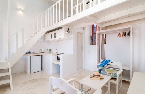 Halki Hotel | Atlantis Houses