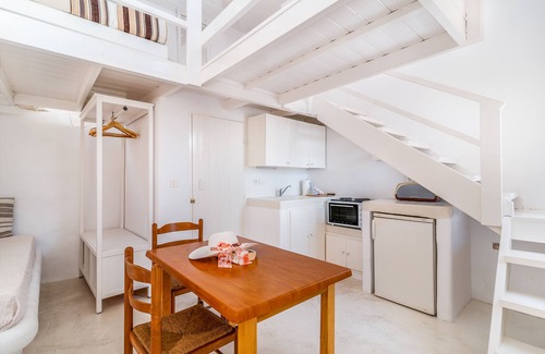 Halki Hotel | Atlantis Houses