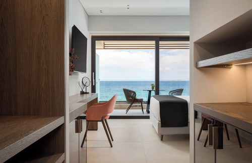 Korinthos Hotel | Avant Blue Boutique Hotel