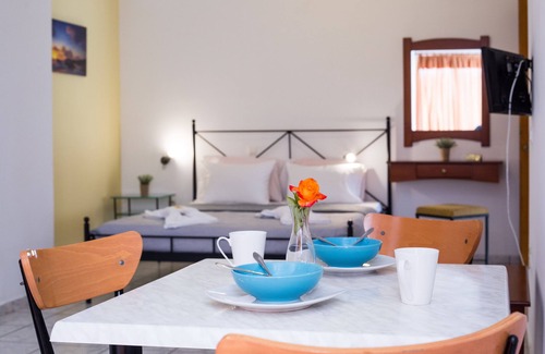 Platanos Hotel | Avenue Hotel