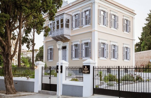 Rhodes Apartment | Aylin Executive Suites- Sachnisi Suite