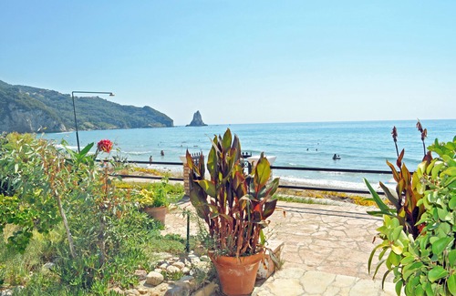 Agios Gordios House | Beach houses Yannis on Agios Gordios beach on Corfu