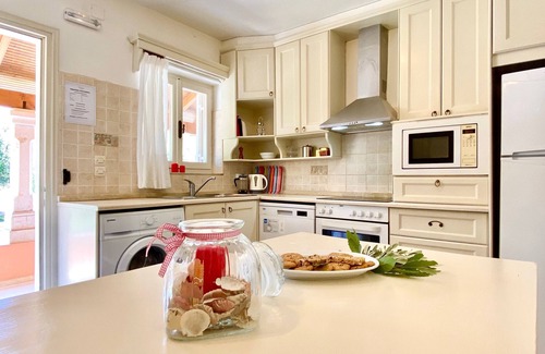 Kassiopi Villa | Beach Villa Petros with private pool