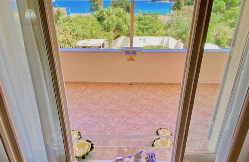 Kassiopi Villa | Beach Villa Petros with private pool