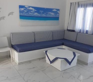 Lefkos Apartment | Blue and White Studios & Apartments