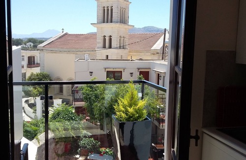 Atsipopoulo Apartment | Calergi 4❤️️Self check-in🏡Kitchen❤️Very Fast Wi-Fi🌼MONTHLY OFFERS❤️️