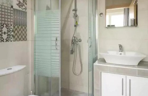 Thessaloniki City Centre Apartment | Caravanserai Studio 4