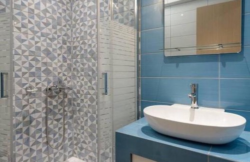 Thessaloniki City Centre Apartment | Caravanserai Studio 9