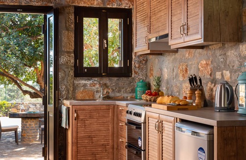 Kounelion Cottage | Carob Cottage