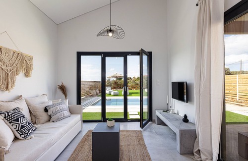 Kounelion Villa | Carob Villa II, an Eco-Friendly Hideaway