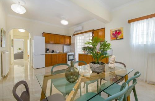 Koum Kapi Apartment | Center Manolia Dream 3 Bedroom Apartment 100m away from the beach