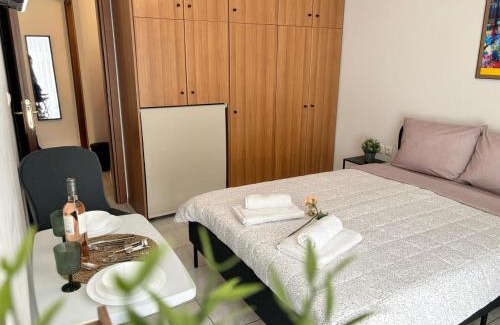 Dafni Apartment | Central Apartment 2' from Metro station