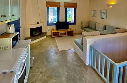 Vourkari House | Charming Vourkari Stone Home 3 - Minutes from Port