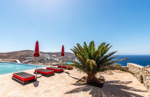 Paraga Villa | Chef included by Fantasia Villas: Elia Villas 15 bedrooms
