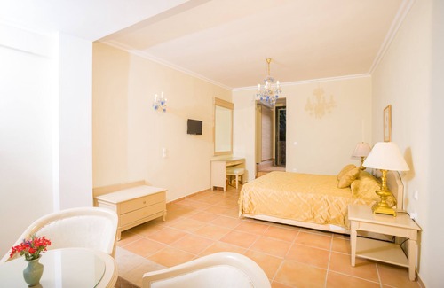 Lakones Hotel | CNic Paleo ArtNouveau - Adults Only