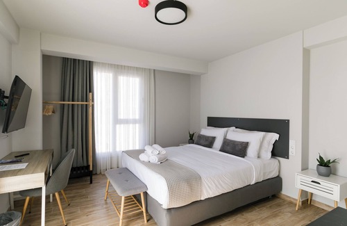 Larissa House | Comfort City Suites & Rooms