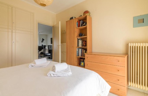 Athens Apartment | Comfy 2 bedroom apartment with balcony