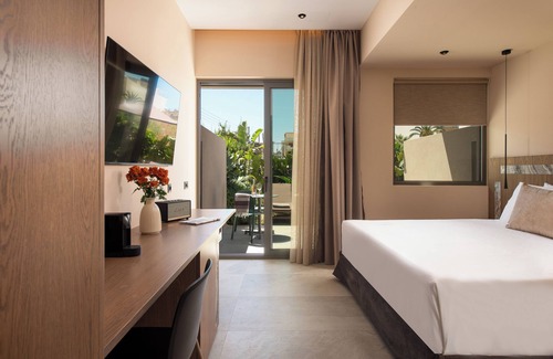 Limenas Chersonisou Hotel | Cosmeen Lifestyle Boutique Stay