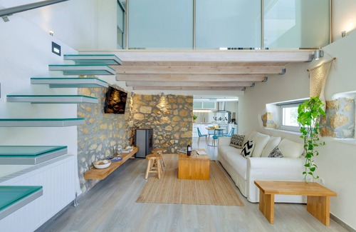 Chania Town Apartment | cosy luxury home in quite neighboorhood just 1 km from the center.